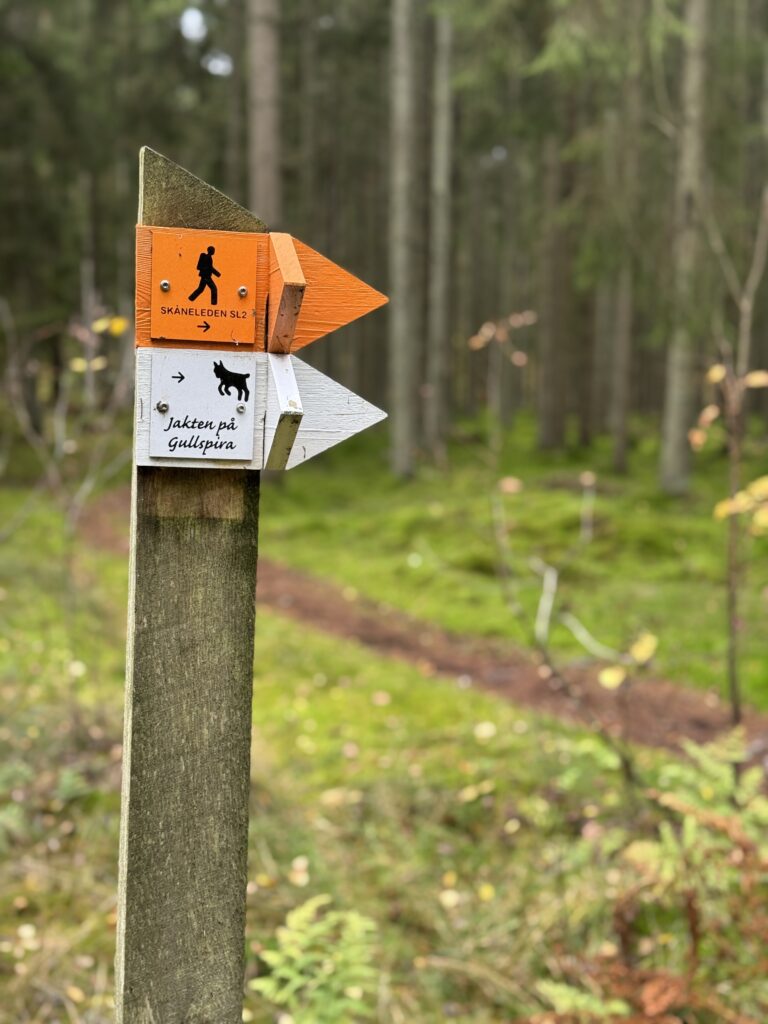 Tydliga ledmarkeringar på Hovdala vandringsområdet